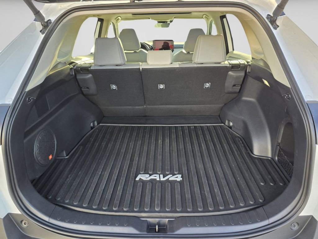 Used 2025 Toyota RAV4 Limited w/ Advanced Technology Package image 26