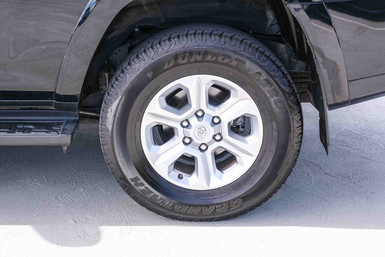 Used 2024 Toyota 4Runner SR5 Premium AWD/4WD image 9
