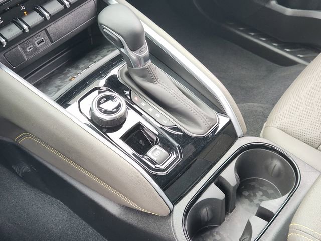 Used 2025 Chevrolet Colorado ZR2 w/ Technology Package image 18