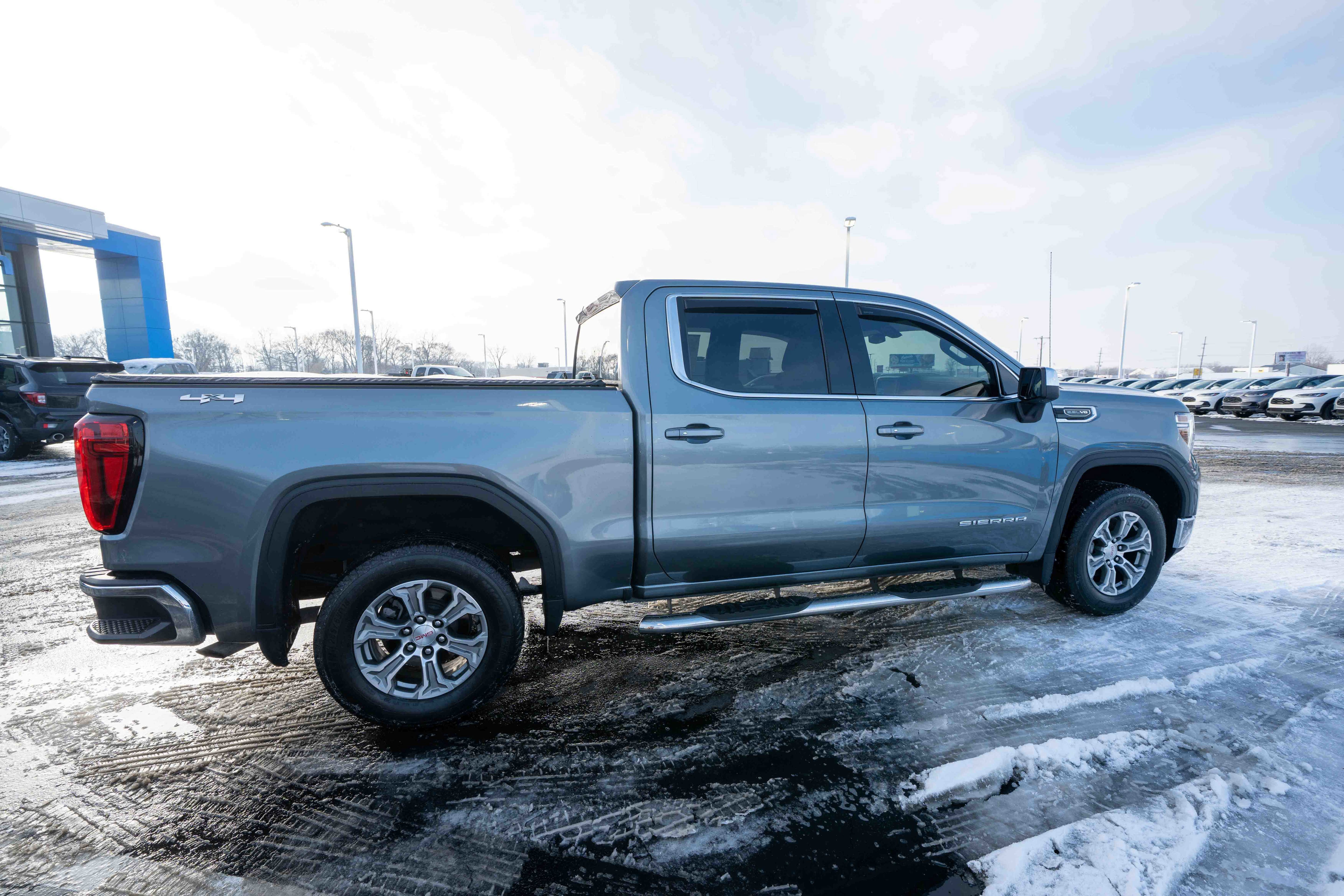 Used 2021 GMC Sierra 1500 SLE image 6