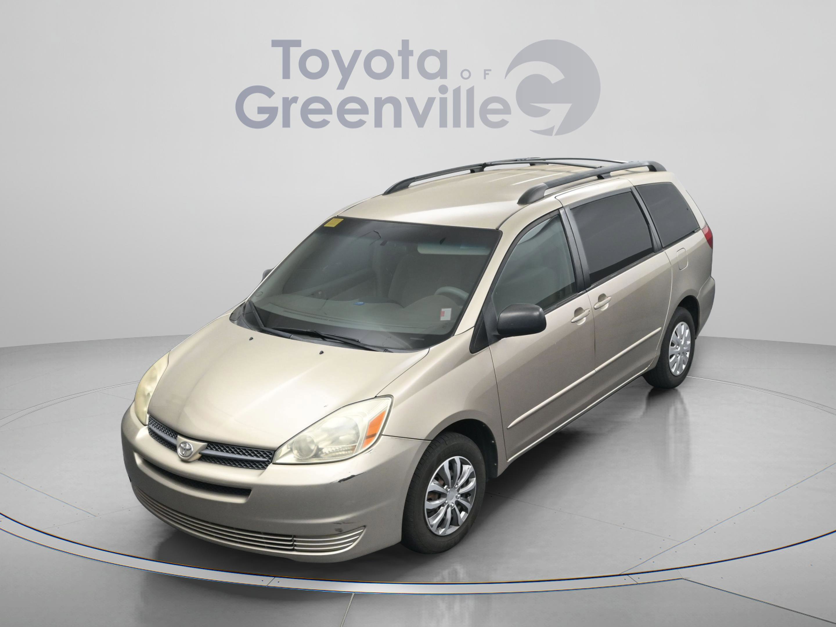 Used 2004 Toyota Sienna CE image 2