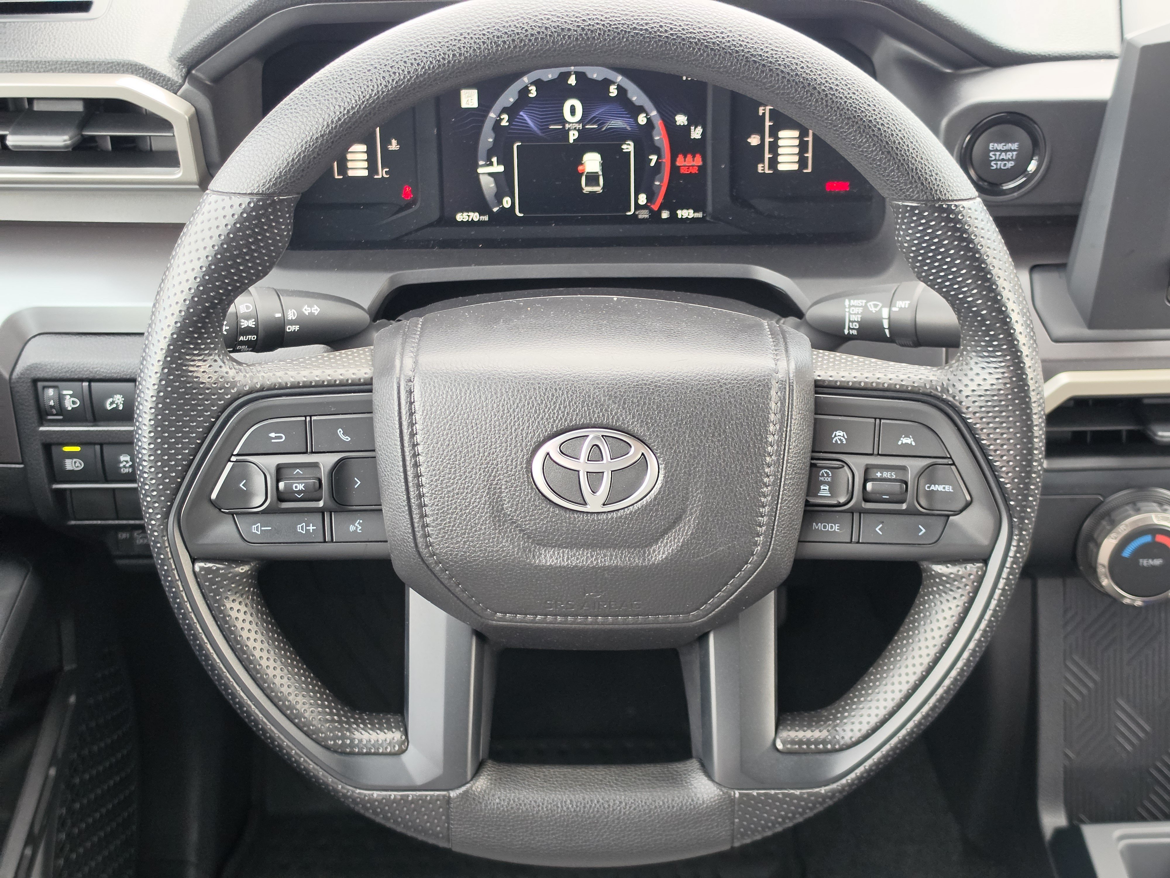 Certified 2025 Toyota Tacoma SR5 AWD/4WD image 15