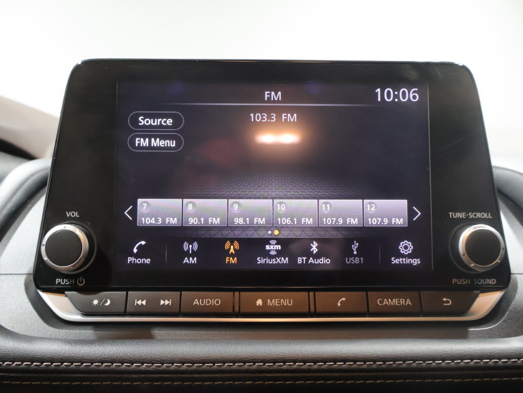 Used 2023 Nissan Rogue S AWD/4WD image 24