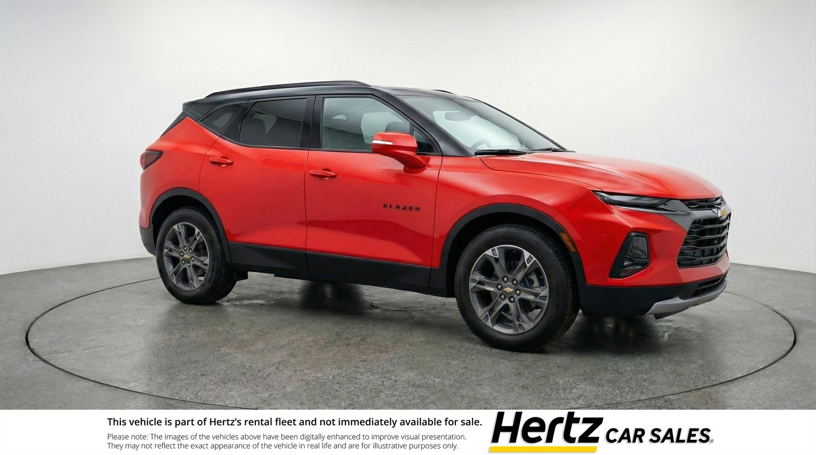 Used 2025 Chevrolet Blazer LT FWD image 1
