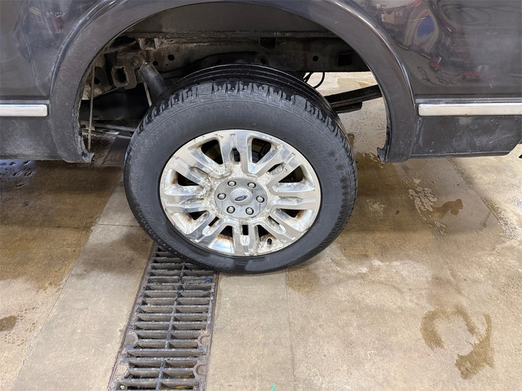 Used 2013 Ford F150 Platinum image 37