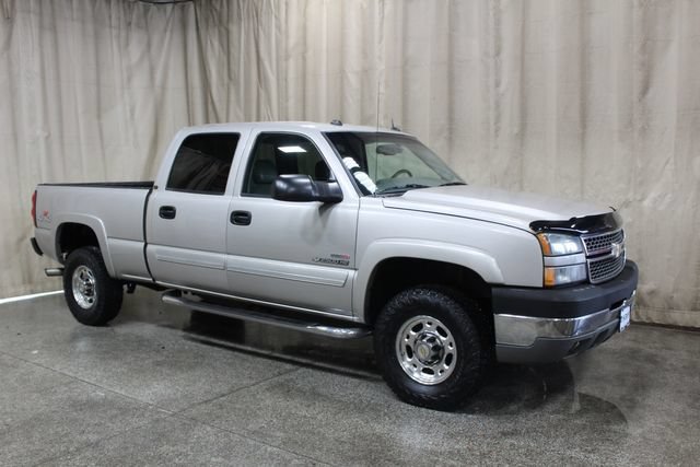 Used 2005 Chevrolet Silverado 2500 LT w/ Heavy-Duty Power Package AWD/4WD image 1