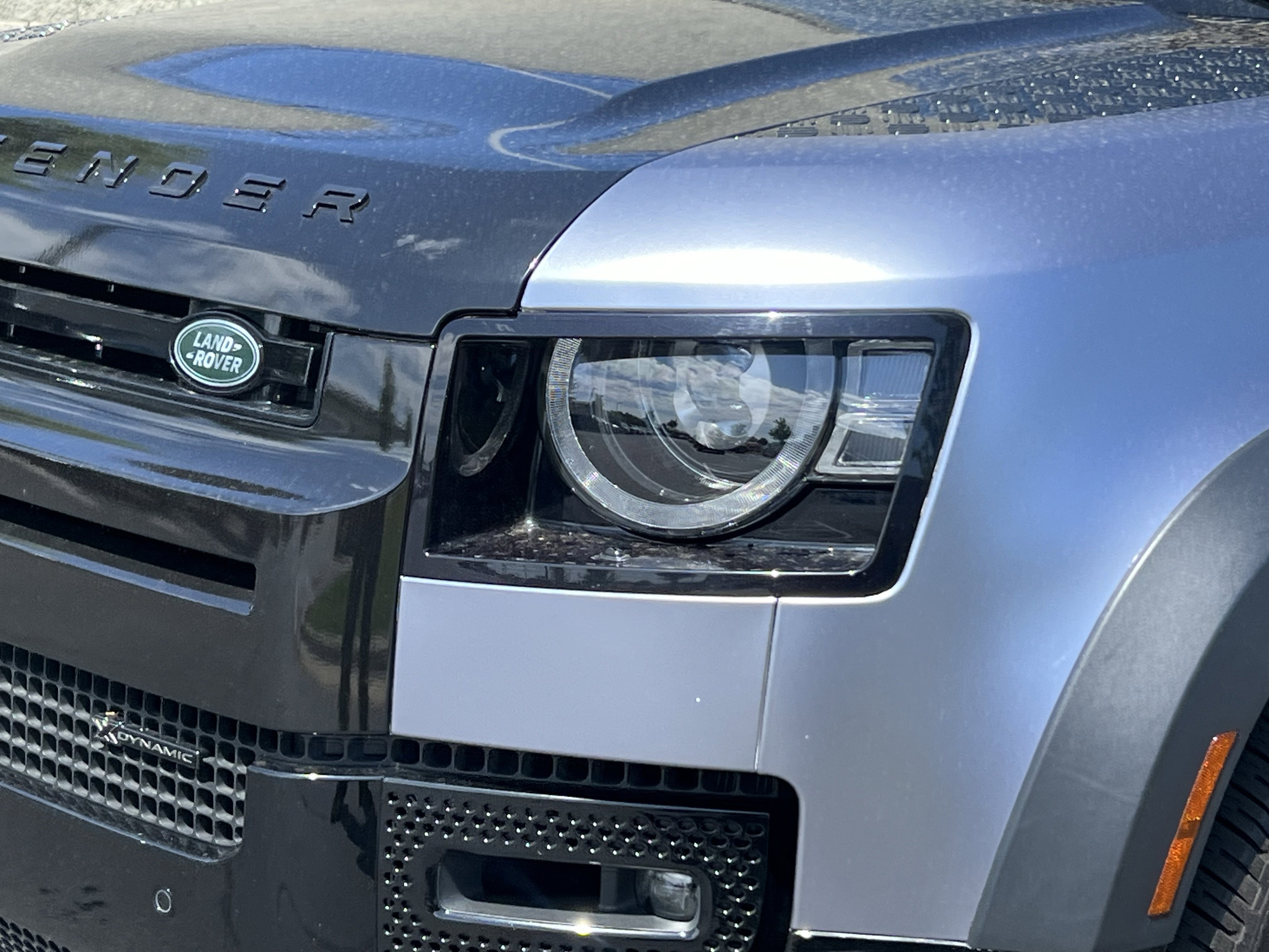 Certified 2023 Land Rover Defender 110 X-Dynamic SE AWD/4WD image 12