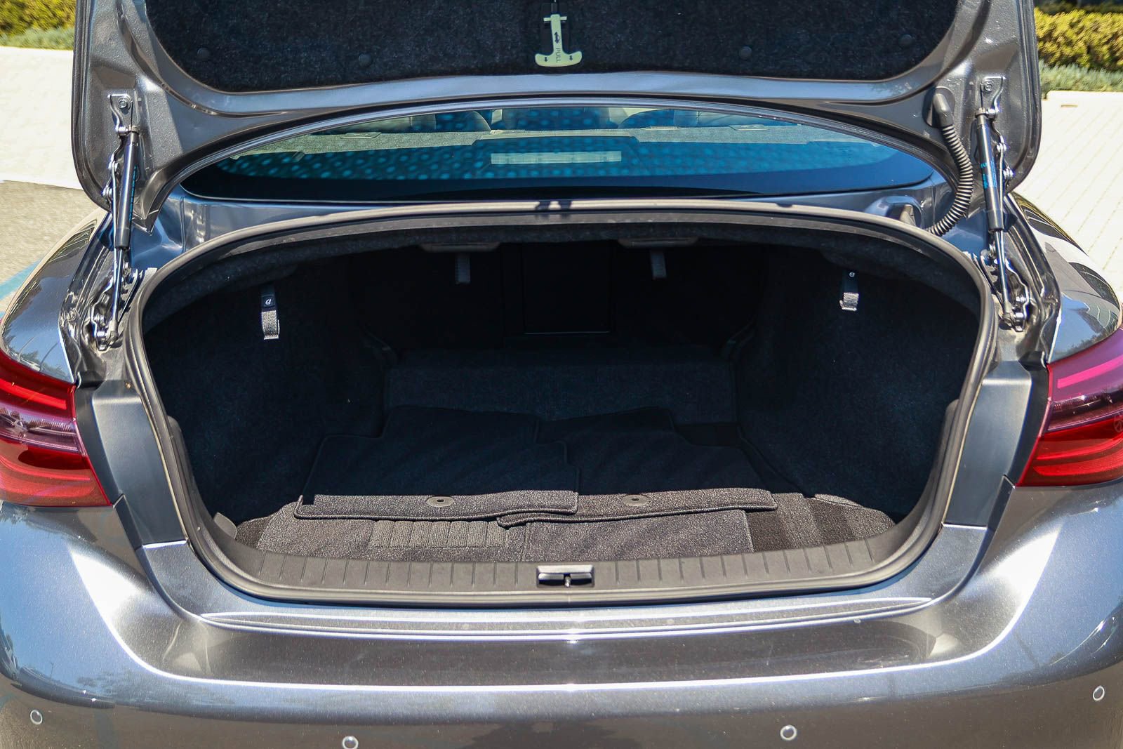 Used 2024 INFINITI Q50 Luxe w/ Cargo Package RWD image 29