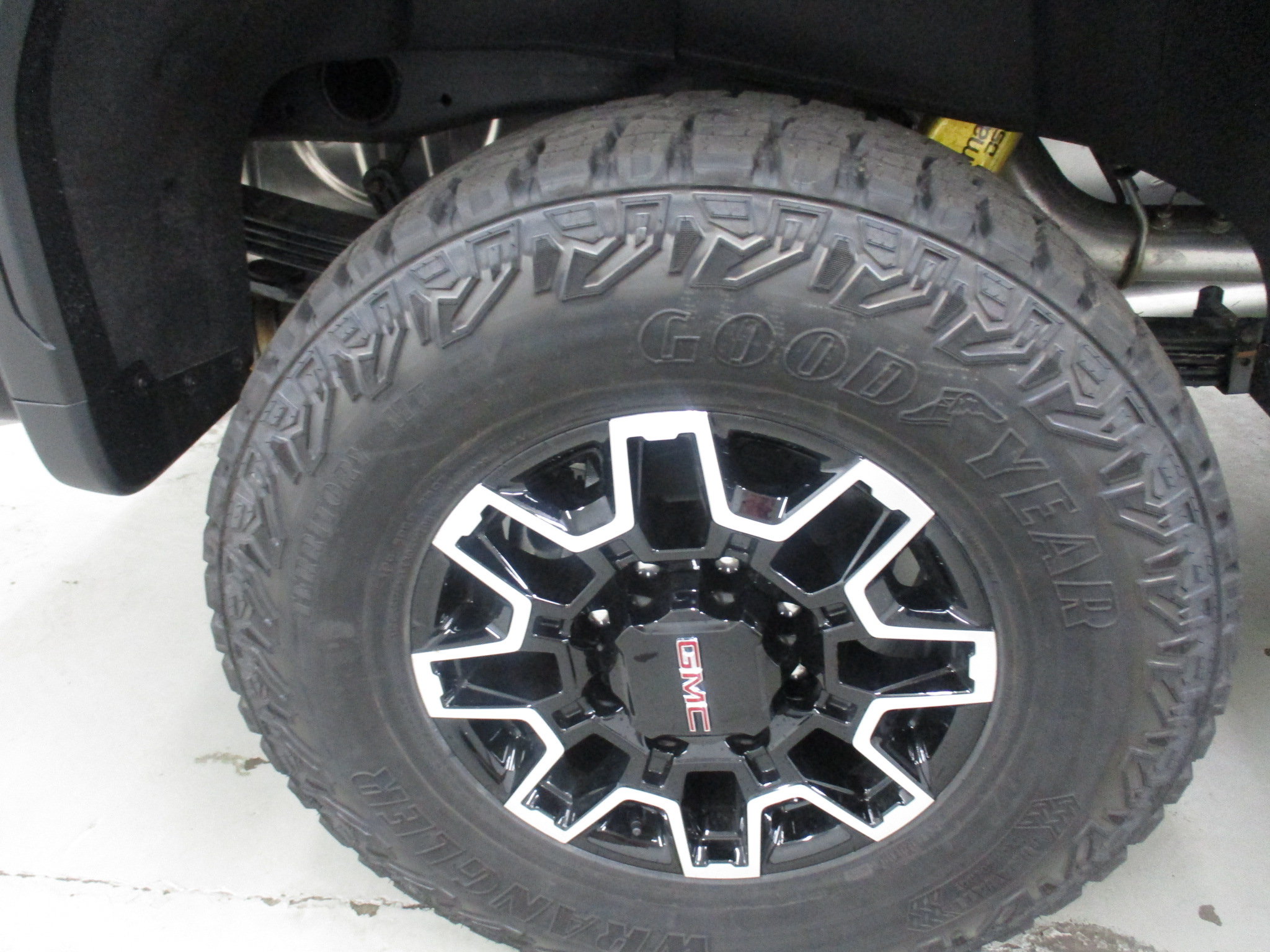 New 2026 GMC Sierra 2500 AT4X AWD/4WD image 9