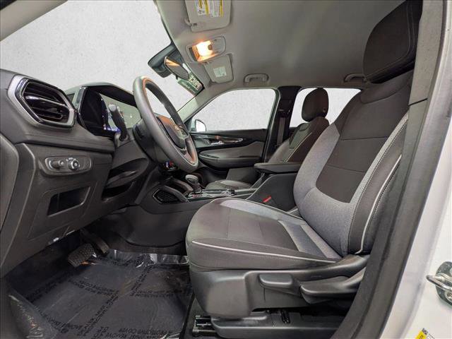 Used 2025 Chevrolet TrailBlazer LT image 15