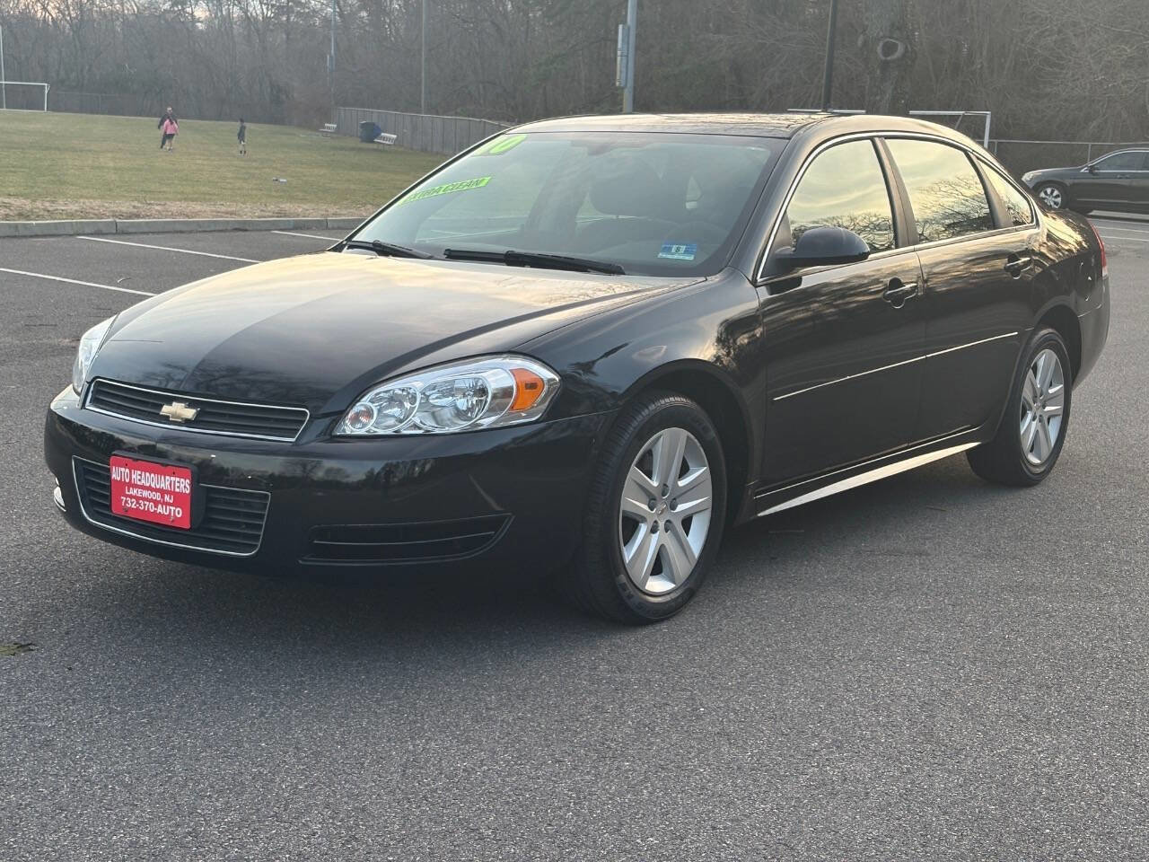 Used 2010 Chevrolet Impala LS FWD image 1