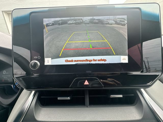 Used 2023 Toyota Venza LE AWD/4WD image 19