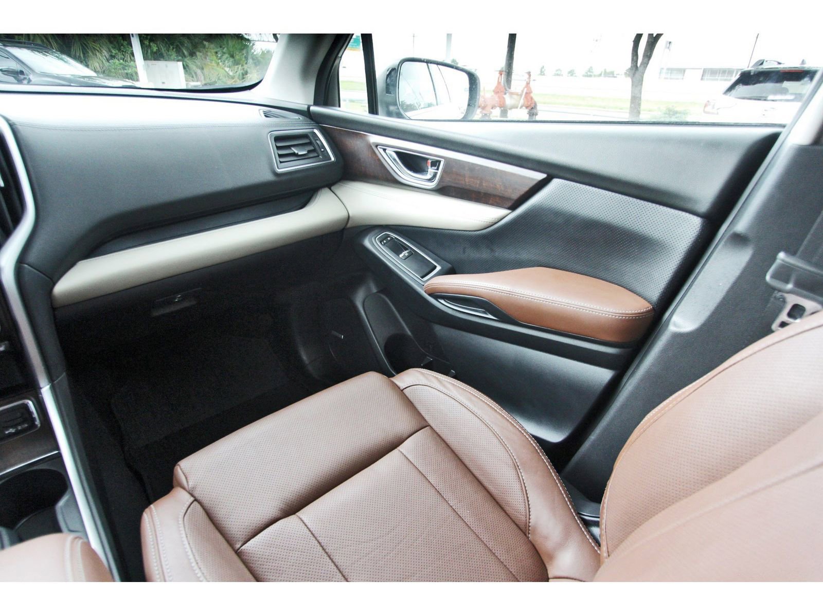 Used 2019 Subaru Ascent Touring AWD/4WD image 10