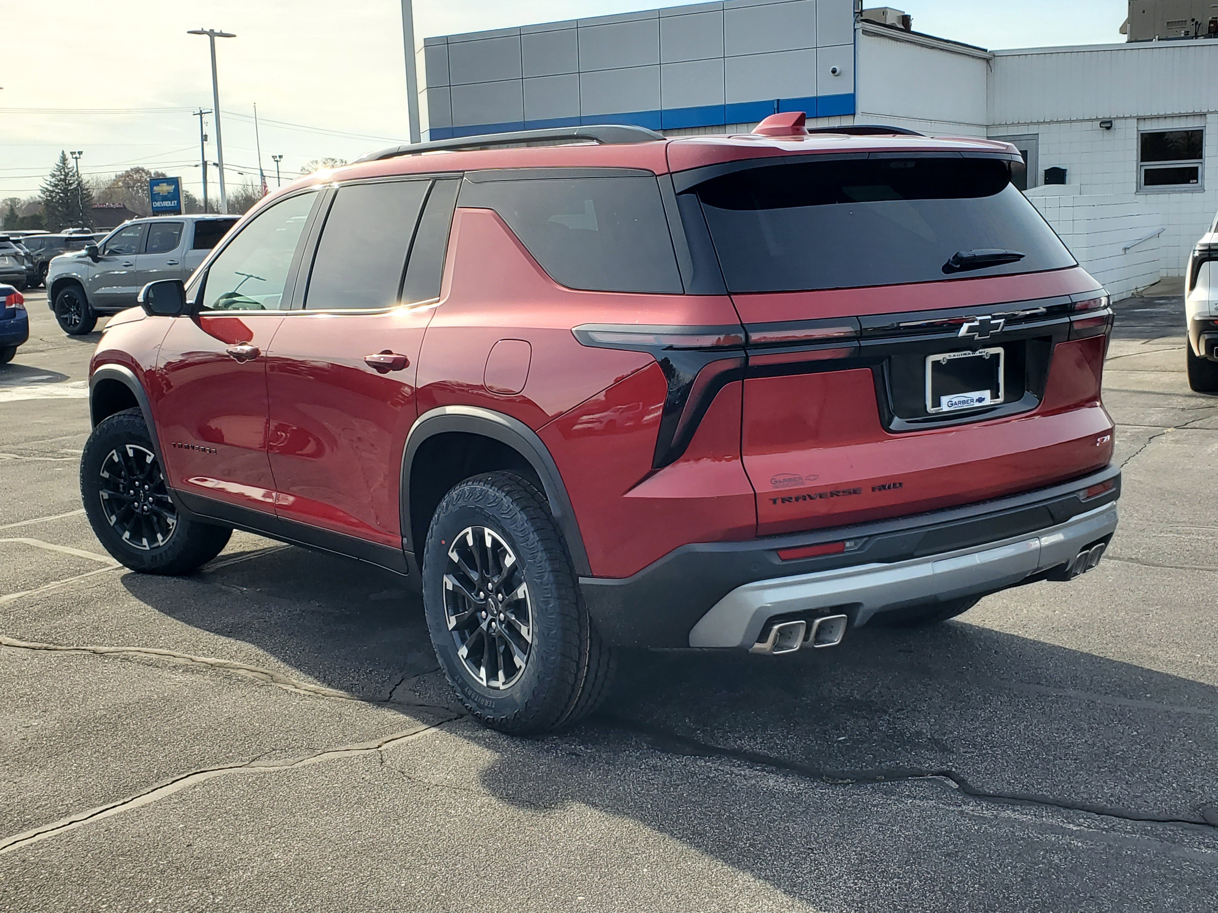 New 2026 Chevrolet Traverse Z71 w/ Driver Confidence Package image 3