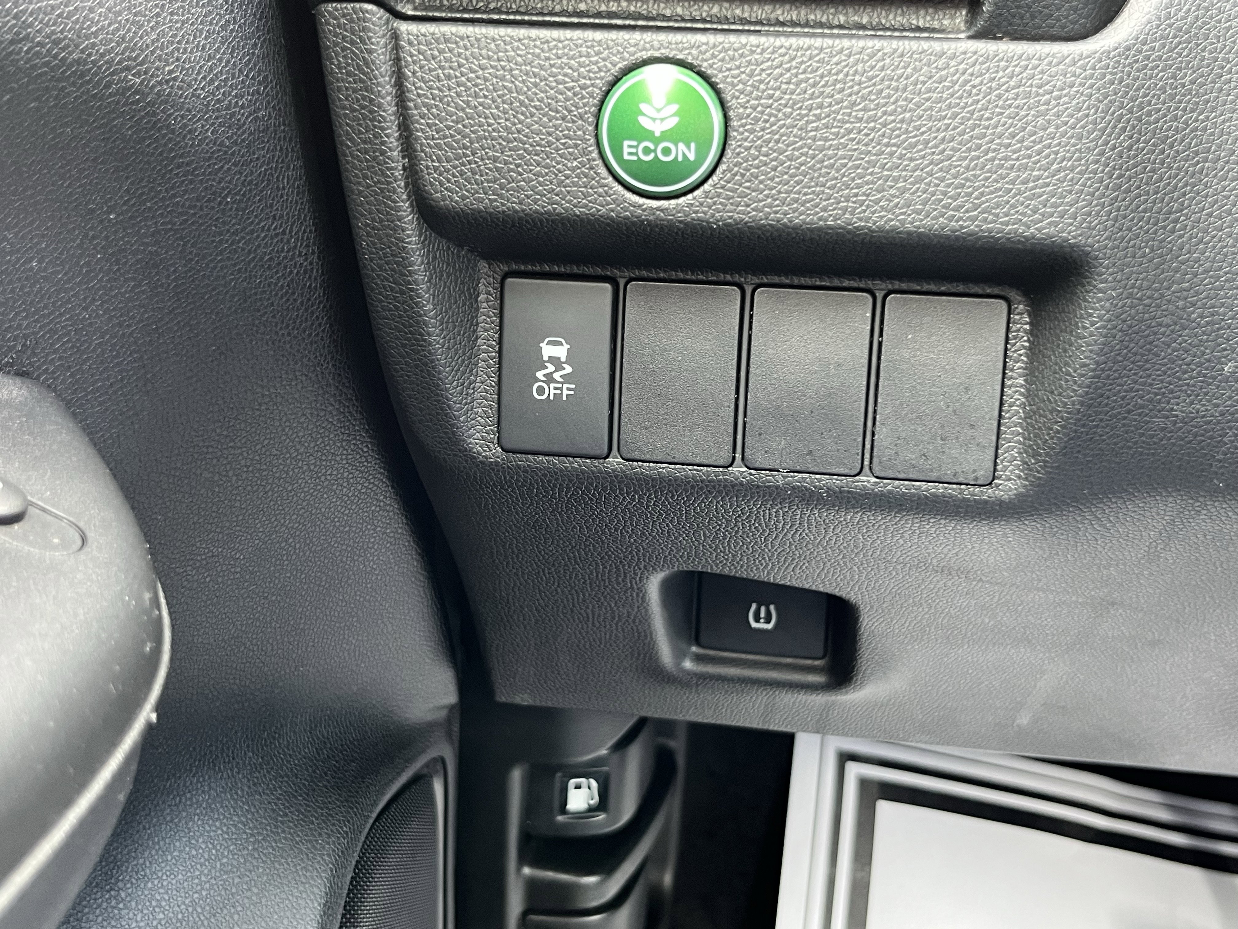 Used 2015 Honda Fit LX image 28