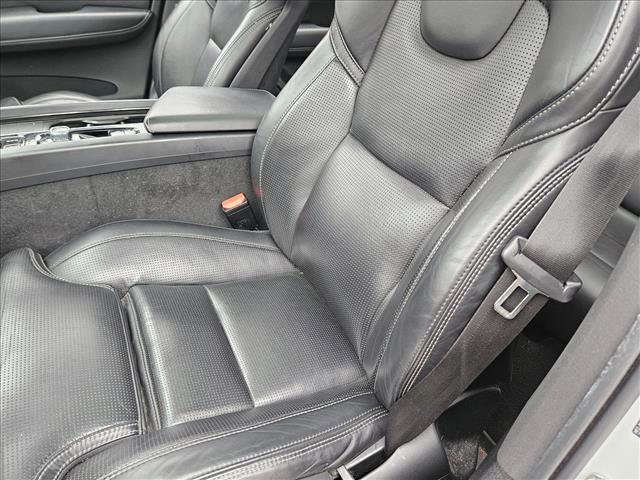 Used 2022 Volvo XC60 B5 Inscription w/ Protection Package Premier FWD image 14