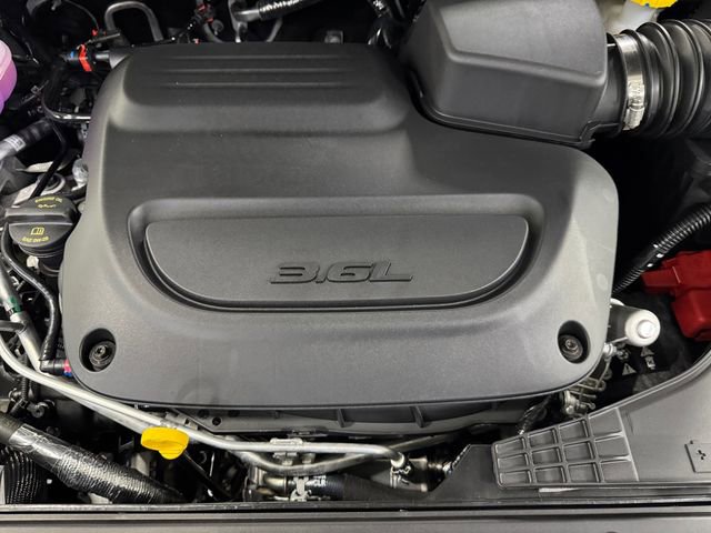 New 2026 Chrysler Pacifica Select image 6