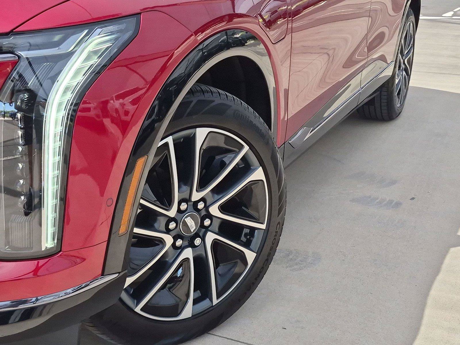 New 2027 Cadillac Optiq Sport w/ LPO, Floor Liner Package AWD/4WD image 8