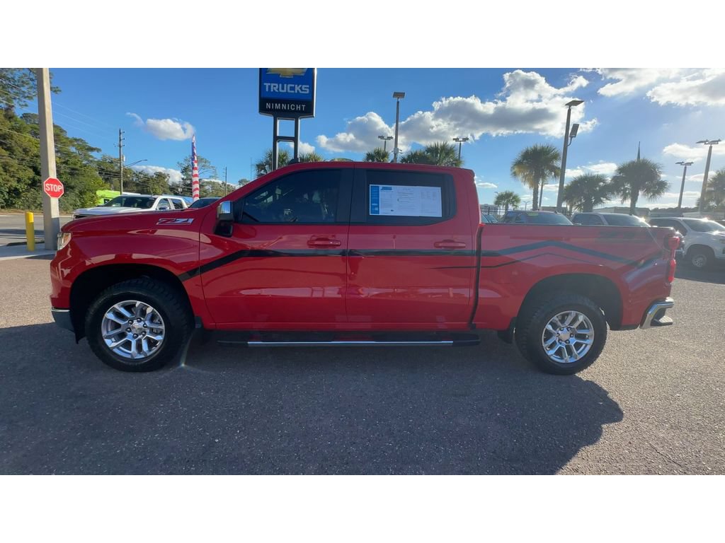 Used 2023 Chevrolet Silverado 1500 LT w/ Z71 Off-Road Package AWD/4WD image 5