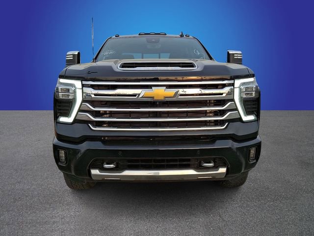 Used 2024 Chevrolet Silverado 3500 High Country w/ High Country Premium Package image 2