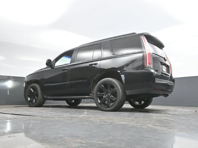 Used 2017 Cadillac Escalade Luxury AWD/4WD image 52