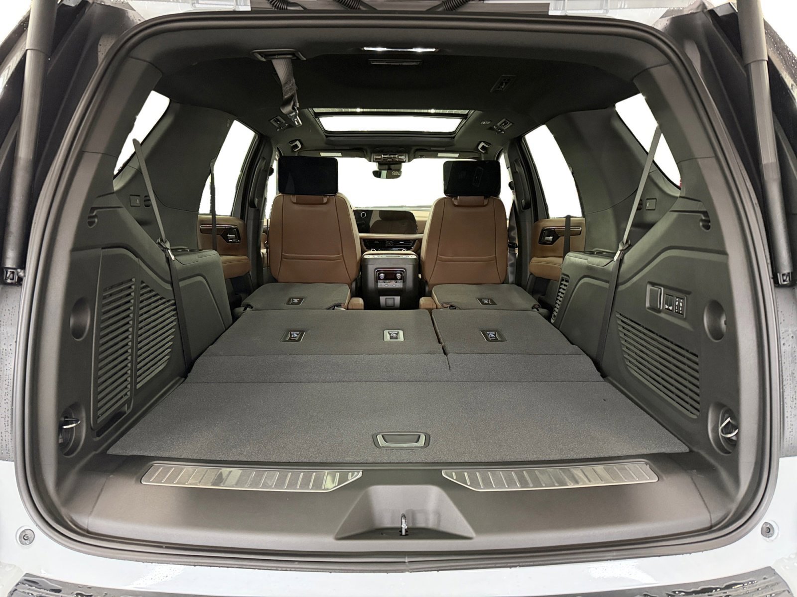 New 2026 Chevrolet Tahoe High Country AWD/4WD image 34