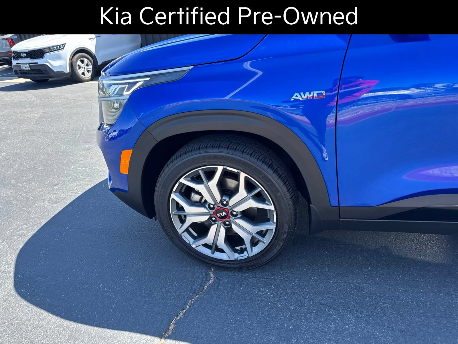 Certified 2021 Kia Seltos SX w/ SX Sunroof Package AWD/4WD image 14