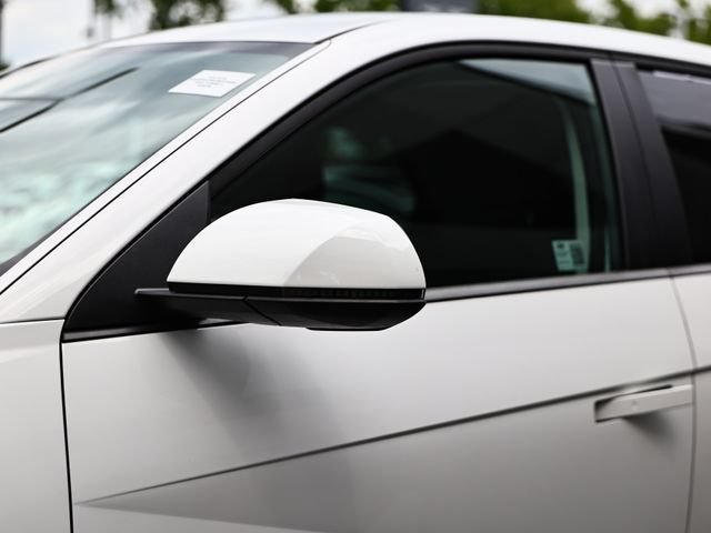 Used 2024 Hyundai Ioniq 5 SEL RWD image 12