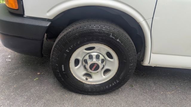 Used 2013 GMC Savana 3500 RWD image 9