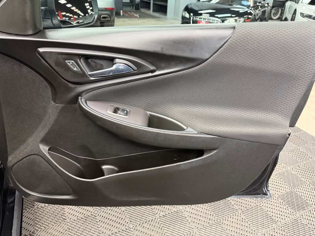 Used 2022 Chevrolet Malibu LT FWD image 53