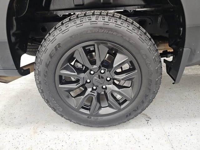 Used 2021 Chevrolet Silverado 1500 Custom image 7