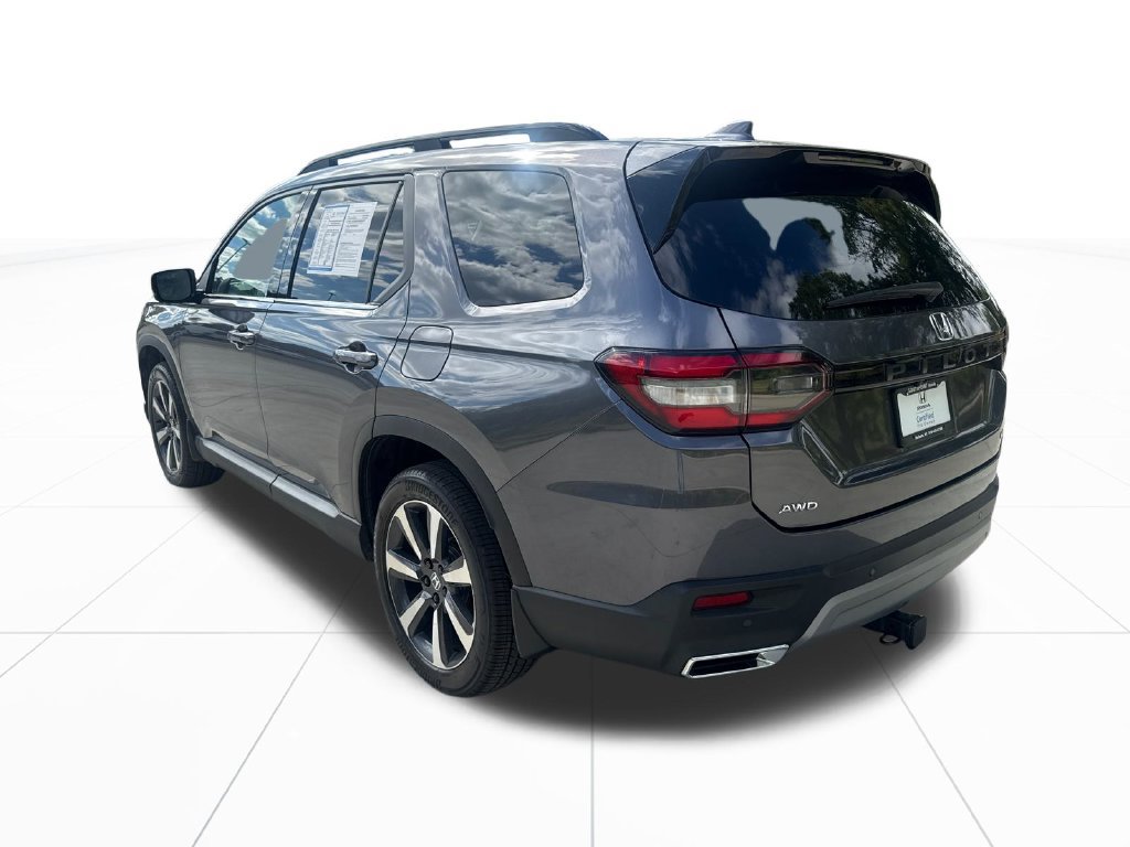 Certified 2024 Honda Pilot Touring image 6
