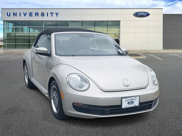 Used 2015 Volkswagen Beetle 1.8T image 1