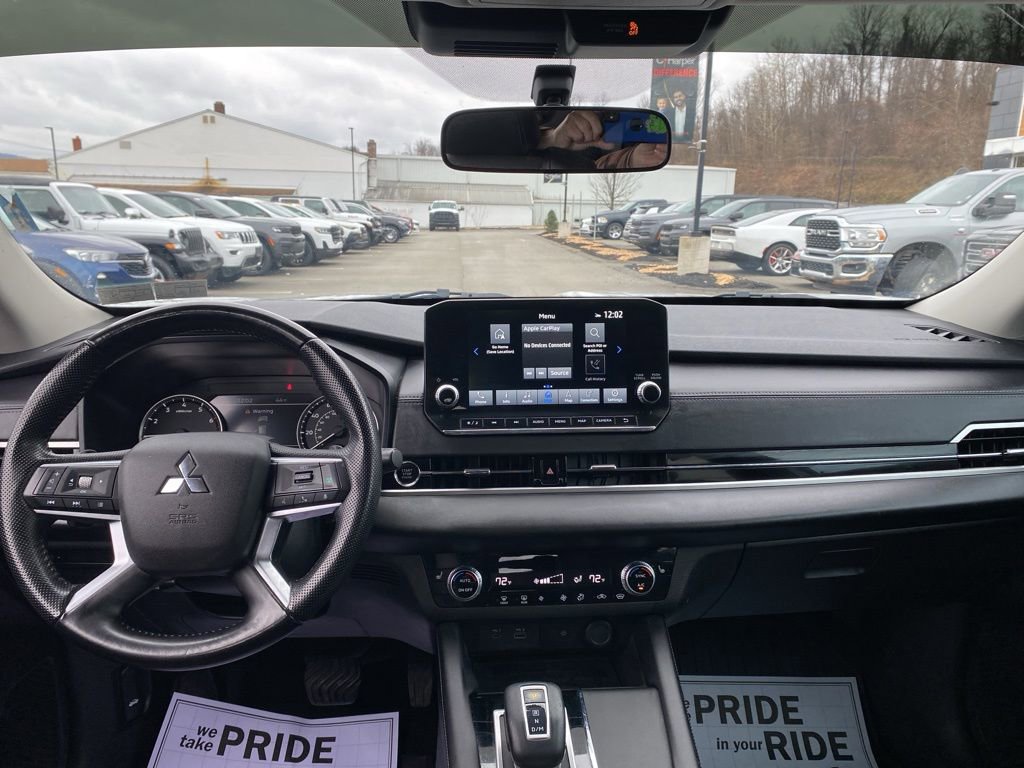 Used 2024 Mitsubishi Outlander SE image 18