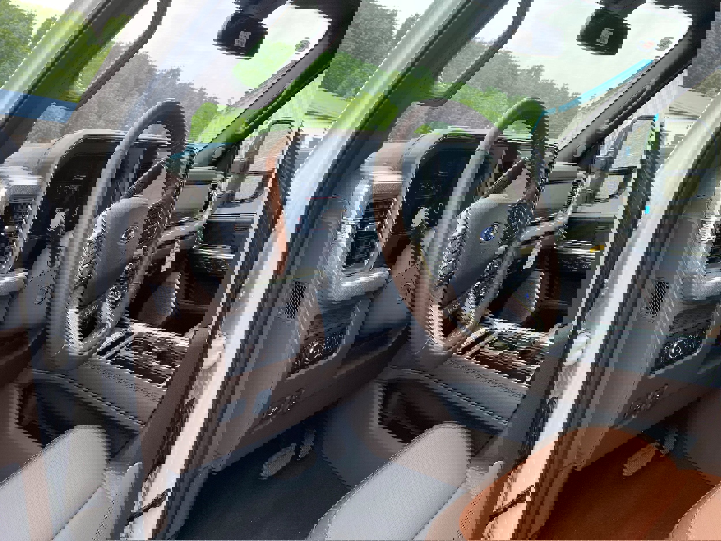 New 2025 Ford F250 King Ranch w/ Tremor Off-Road Package image 59