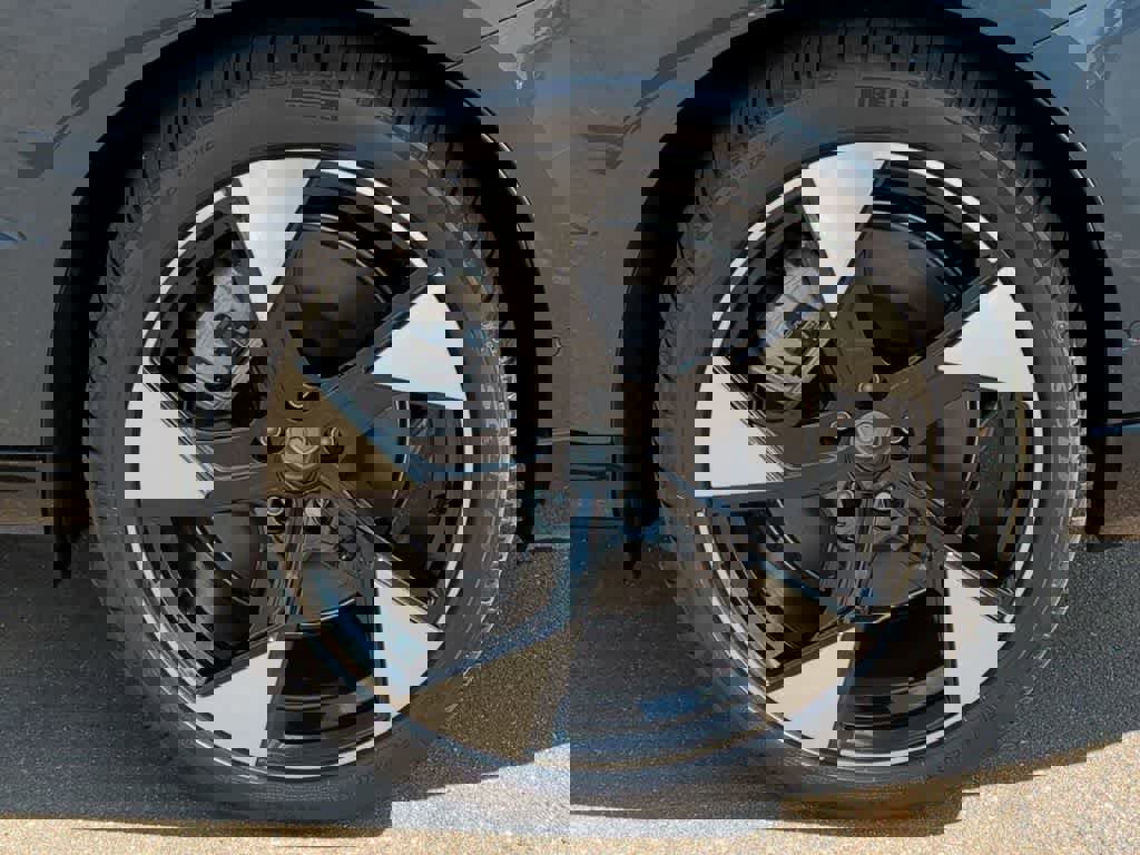 New 2025 Volvo EX90 Ultra w/ Protection Package Premier image 12