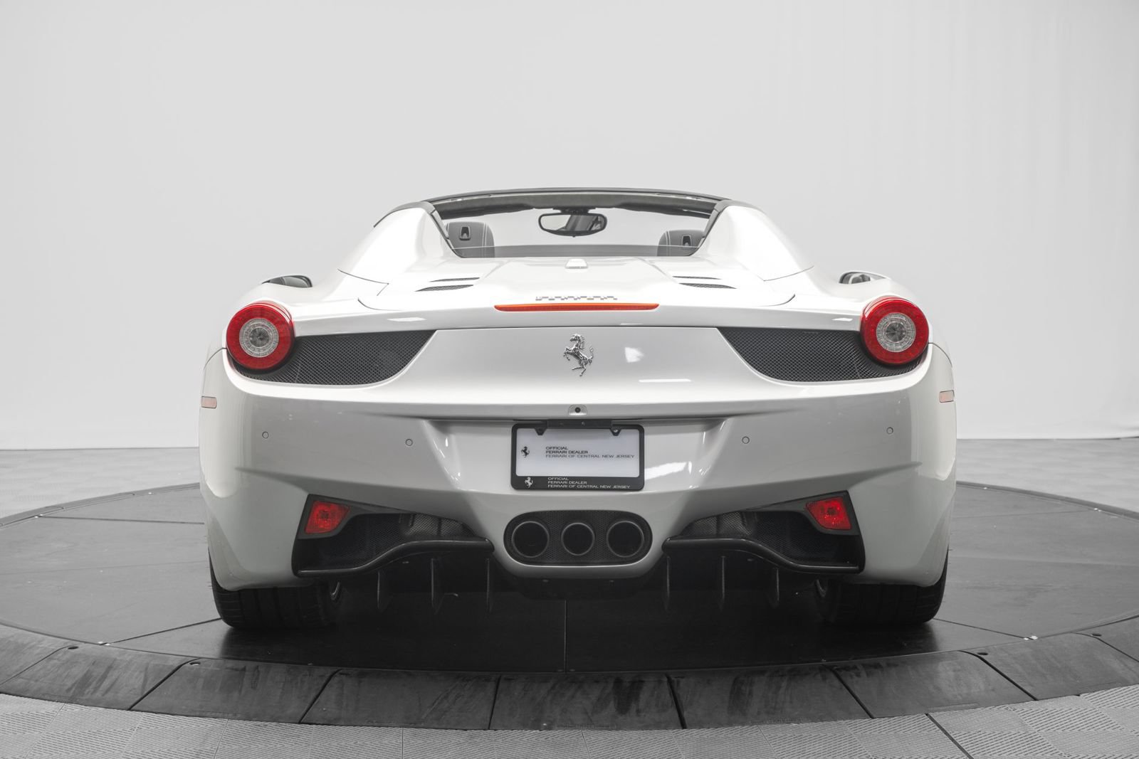 Used 2012 Ferrari 458 Spider RWD image 6