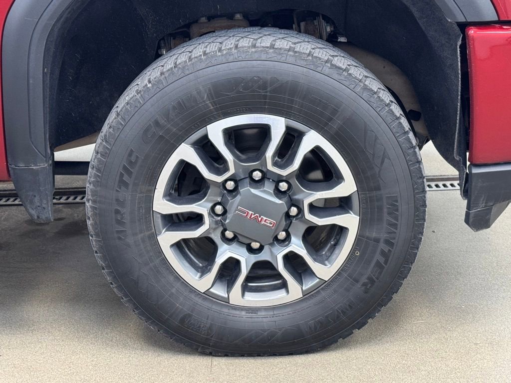 Used 2023 GMC Sierra 2500 AT4 w/ AT4 Preferred Package AWD/4WD image 4