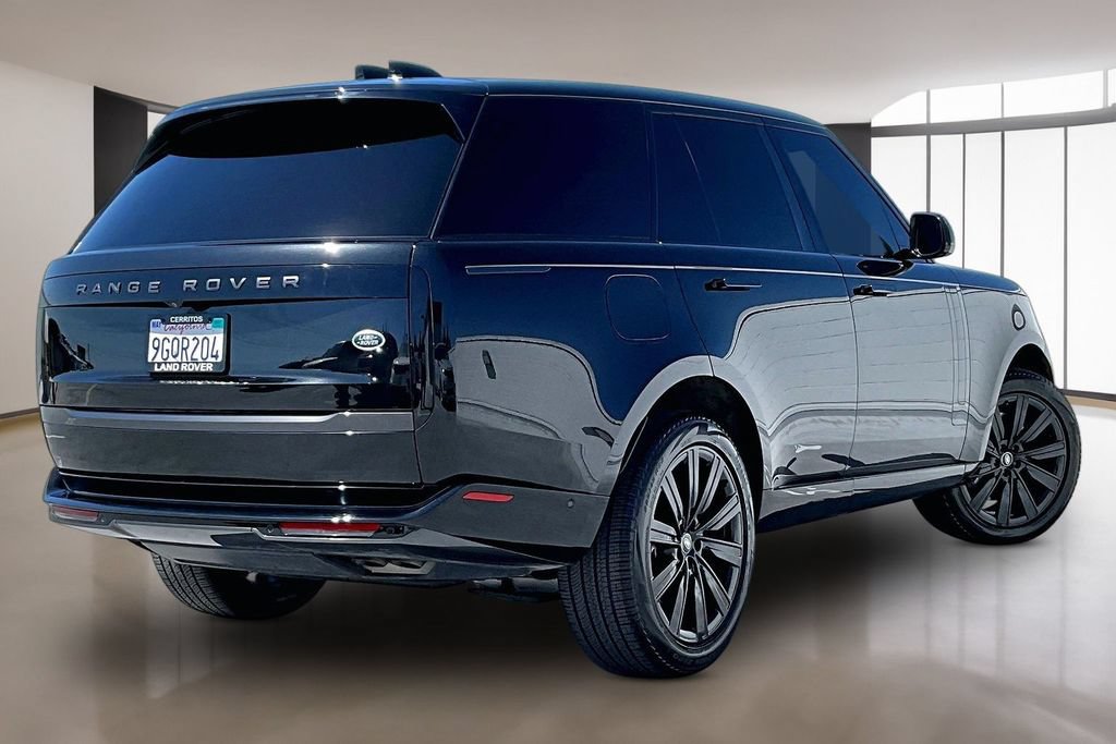 Used 2023 Land Rover Range Rover SE AWD/4WD image 6