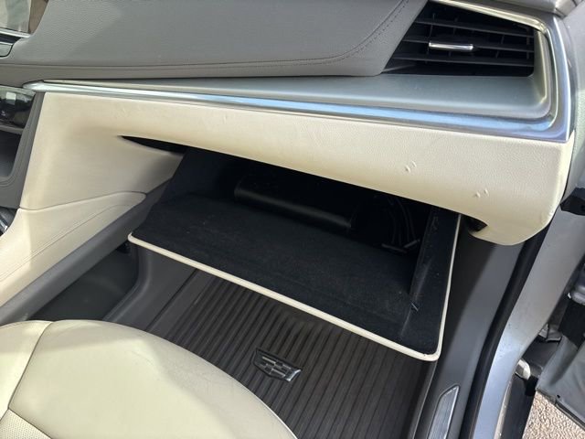 Used 2020 Cadillac XT5 Premium Luxury w/ LPO, Floor Liner Package image 44