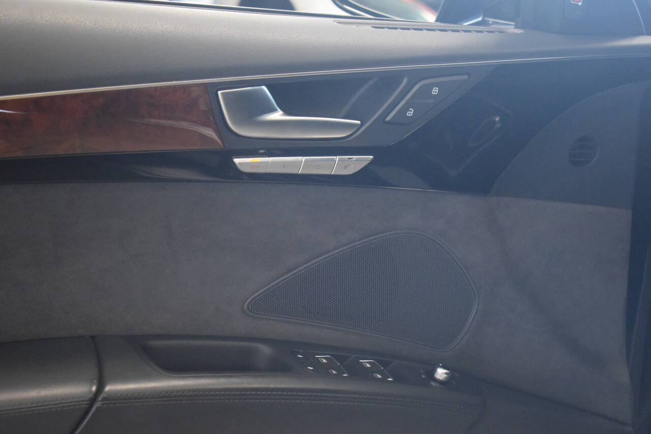 Used 2013 Audi A8 L 3.0T AWD/4WD image 32