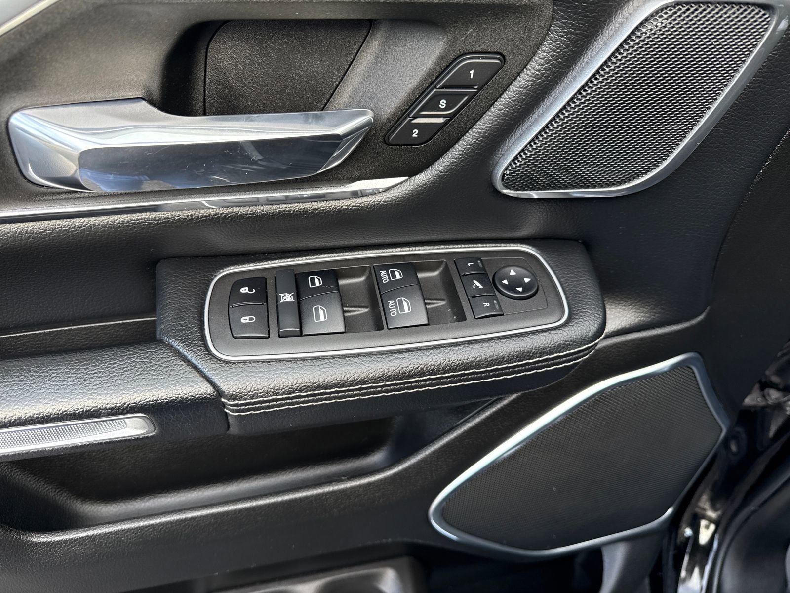 Used 2022 RAM 1500 Laramie image 11