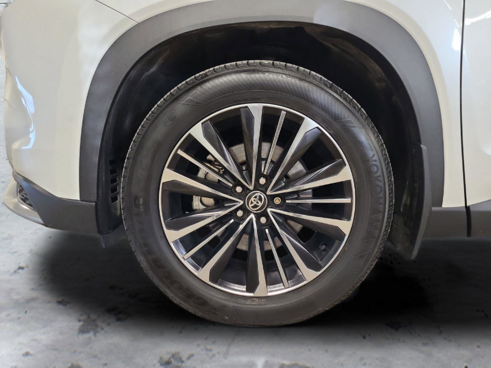 Used 2024 Toyota Grand Highlander MAX Platinum image 14