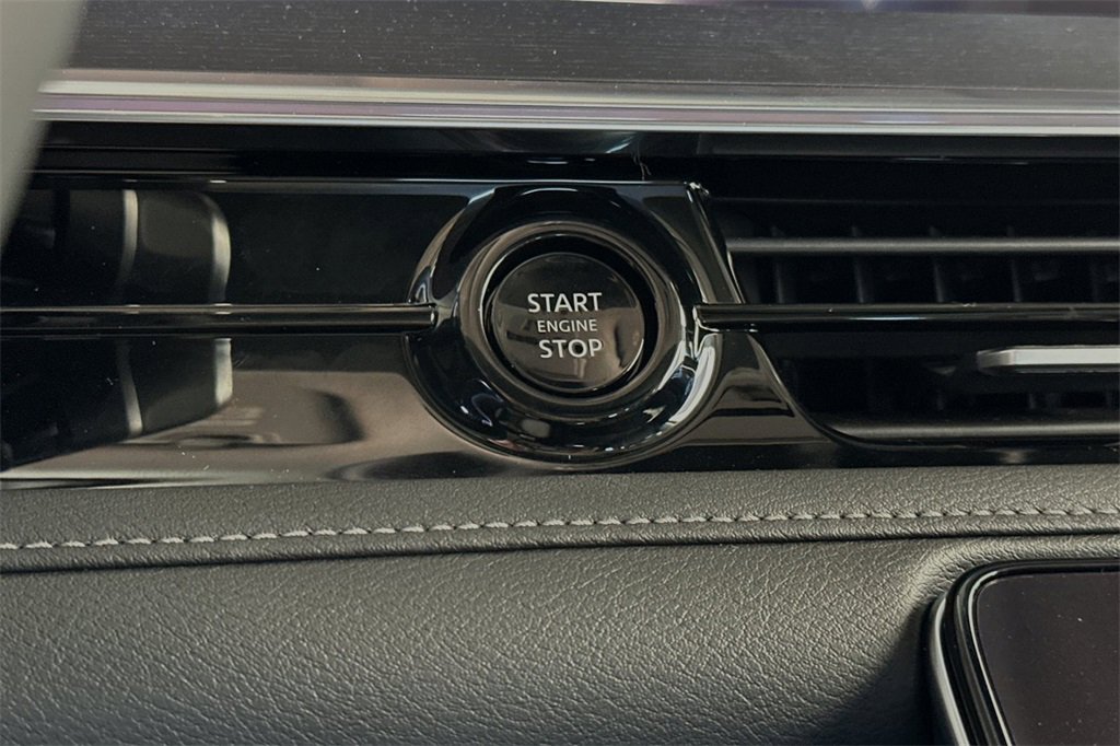 New 2025 INFINITI QX80 Sensory image 20