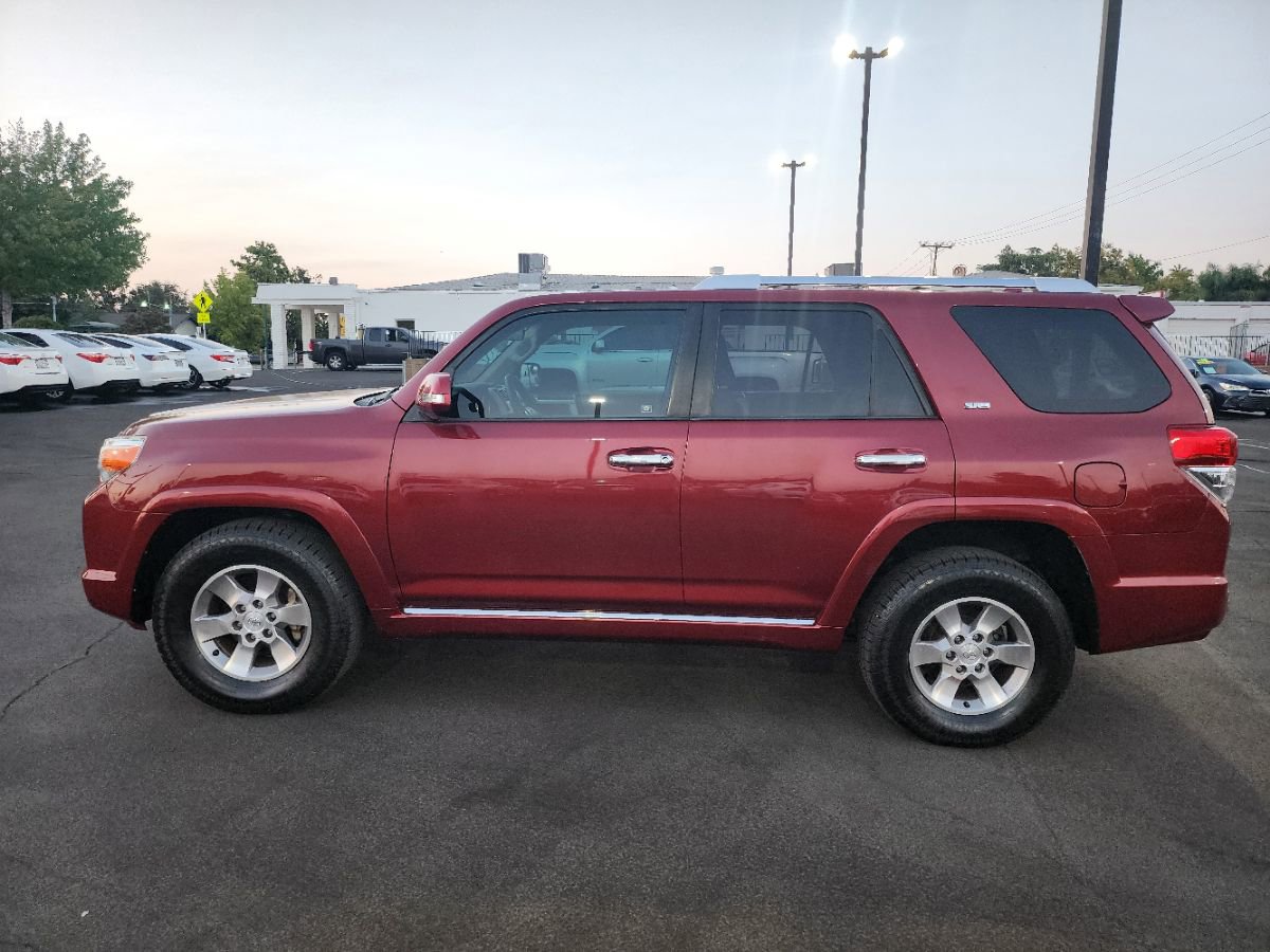Used 2011 Toyota 4Runner SR5 image 2