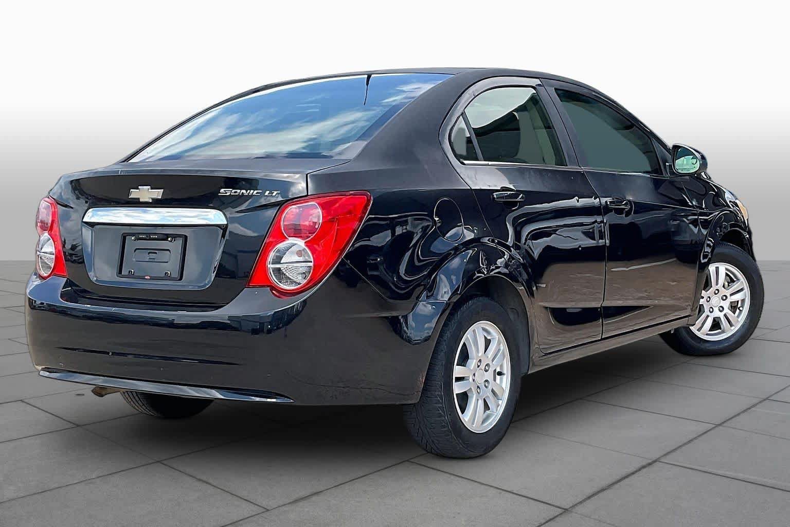 Used 2013 Chevrolet Sonic LT FWD image 14