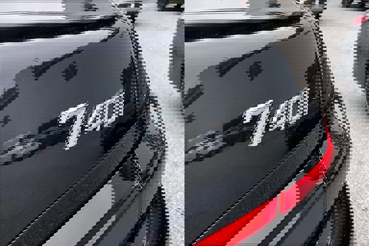 Used 2023 BMW 740i 740i w/ Parking Assistance Package image 30