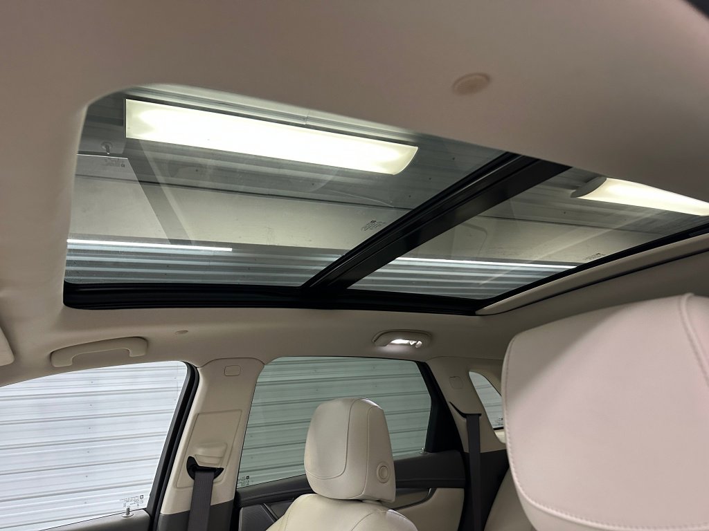 Certified 2023 Cadillac XT5 Premium Luxury image 9