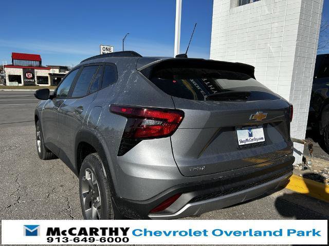 New 2026 Chevrolet Trax LT image 4