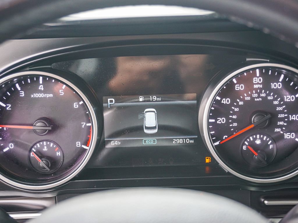 Used 2024 Kia Carnival LX FWD image 22